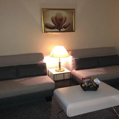Western Quintessenz-forum Hotel 4*