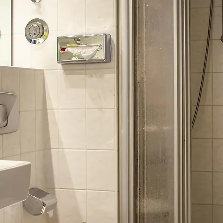 Western Quintessenz-forum Hotel 4*